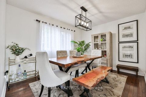 Photo 7 at 4 Amos Maynard Circle, West Woodbridge, Vaughan