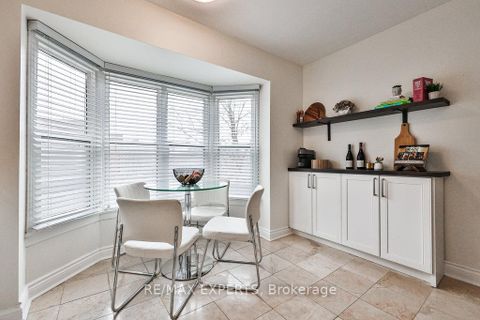 Photo 12 at 4 Amos Maynard Circle, West Woodbridge, Vaughan