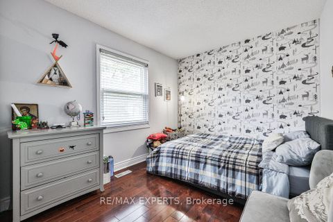 Photo 20 at 4 Amos Maynard Circle, West Woodbridge, Vaughan