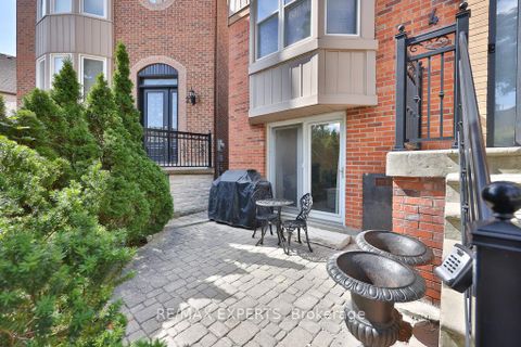 Photo 25 at 4 Amos Maynard Circle, West Woodbridge, Vaughan
