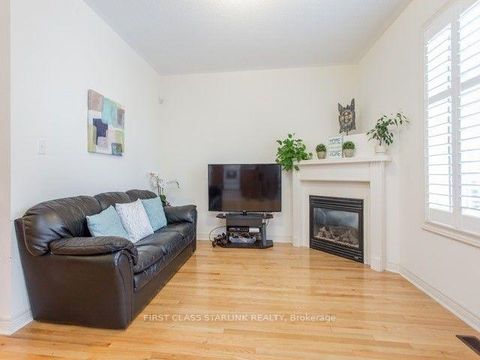 Photo 5 at 63 Aikenhead Avenue, Westbrook, Richmond Hill