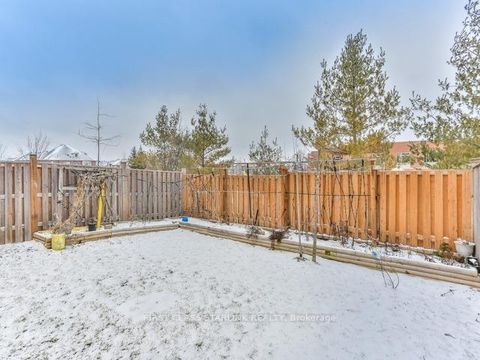 Photo 18 at 63 Aikenhead Avenue, Westbrook, Richmond Hill