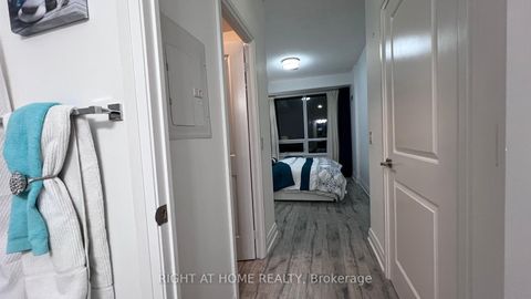 Photo 14 at 814 - 520 Steeles Avenue W, Yorkhill, Vaughan