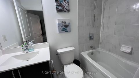 Photo 18 at 814 - 520 Steeles Avenue W, Yorkhill, Vaughan