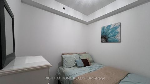 Photo 20 at 814 - 520 Steeles Avenue W, Yorkhill, Vaughan
