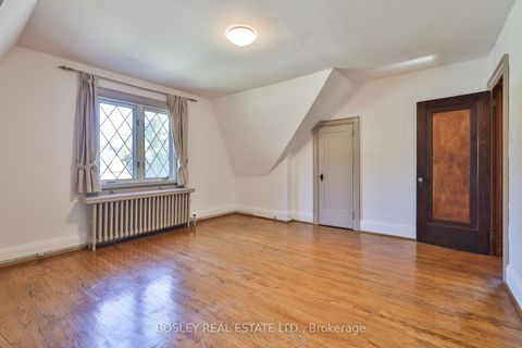 Photo 14 at 183 Mcrae Drive, Leaside, Toronto