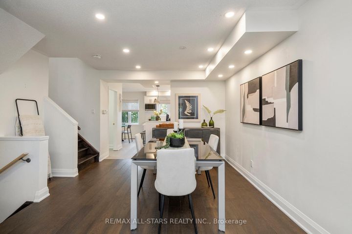 Photo 18 at 21 Rougehaven Way, Vinegar Hill, Markham