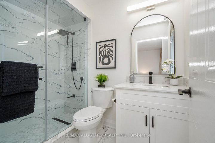 Photo 25 at 21 Rougehaven Way, Vinegar Hill, Markham
