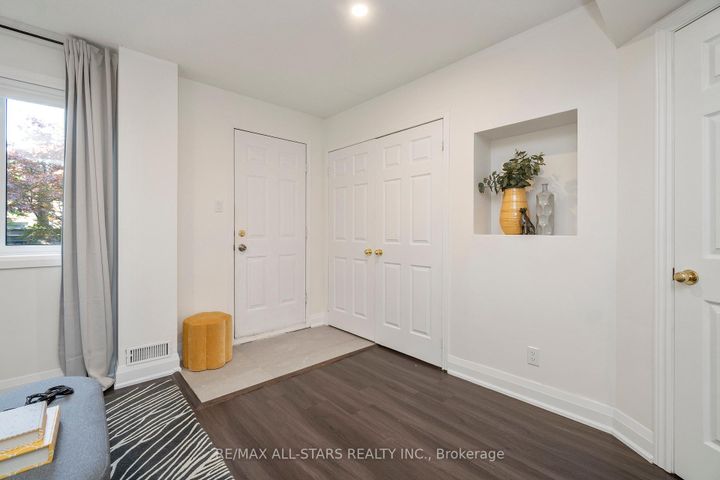 Photo 37 at 21 Rougehaven Way, Vinegar Hill, Markham