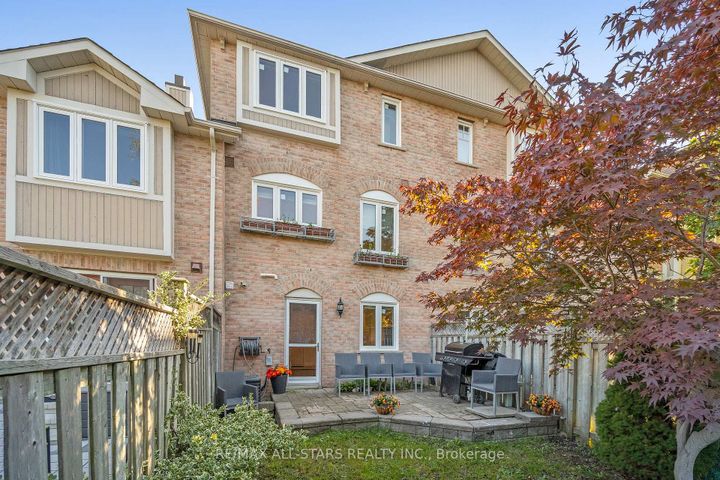 Photo 42 at 21 Rougehaven Way, Vinegar Hill, Markham