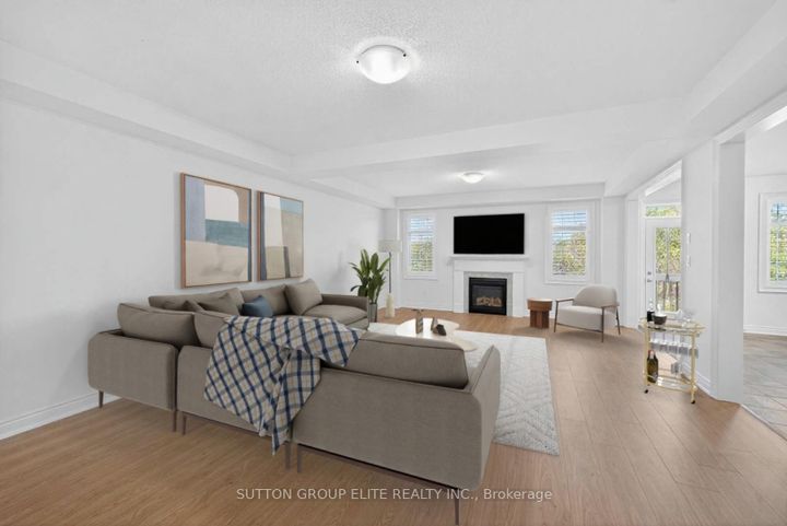Photo 1 at 351 Humphrey Street, Waterdown, Hamilton