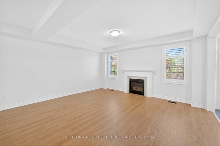 Photo 4 at 351 Humphrey Street, Waterdown, Hamilton