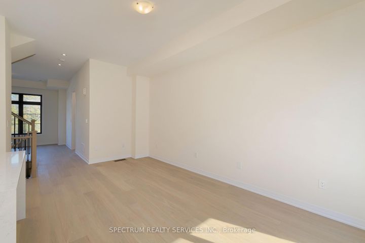 Photo 8 at 74 De La Roche Drive, Vellore Village, Vaughan