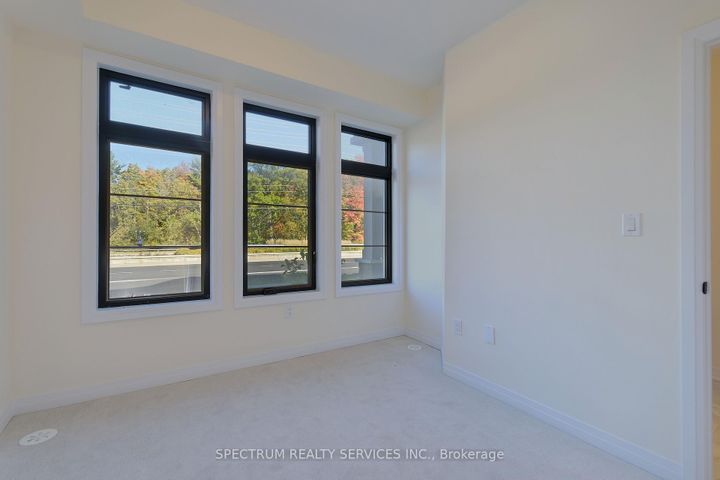 Photo 33 at 74 De La Roche Drive, Vellore Village, Vaughan