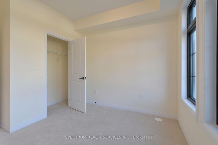 Photo 34 at 74 De La Roche Drive, Vellore Village, Vaughan