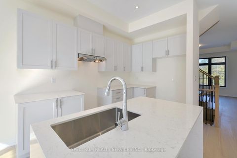 Photo 13 at 74 De La Roche Drive, Vellore Village, Vaughan
