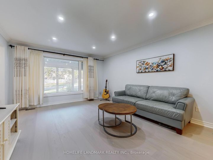 Photo 2 at 41 Goodview Road, Don Valley Village, Toronto