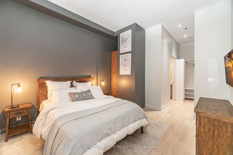 Photo 17 at 710 - 700 King Street W, Waterfront Communities C1, Toronto