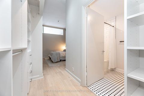 Photo 20 at 710 - 700 King Street W, Waterfront Communities C1, Toronto
