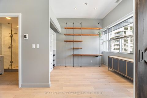Photo 24 at 710 - 700 King Street W, Waterfront Communities C1, Toronto