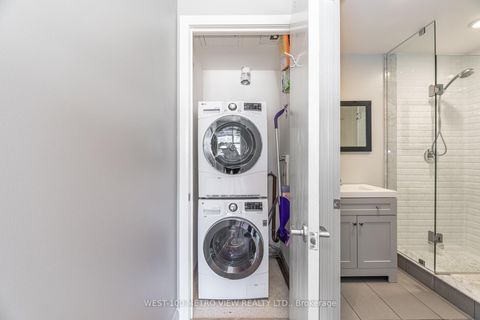 Photo 31 at 710 - 700 King Street W, Waterfront Communities C1, Toronto