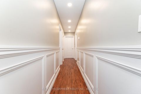 Photo 11 at 154 Rainbow Drive, West Woodbridge, Vaughan