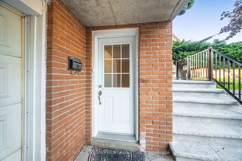 Photo 19 at 154 Rainbow Drive, West Woodbridge, Vaughan Photo 19 at 154 Rainbow Drive, West Woodbridge, Vaughan