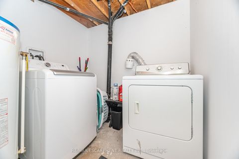 Photo 31 at 154 Rainbow Drive, West Woodbridge, Vaughan