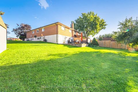 Photo 39 at 154 Rainbow Drive, West Woodbridge, Vaughan