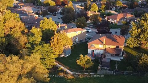 Photo 41 at 154 Rainbow Drive, West Woodbridge, Vaughan