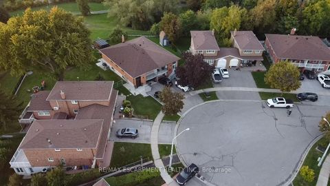Photo 47 at 154 Rainbow Drive, West Woodbridge, Vaughan