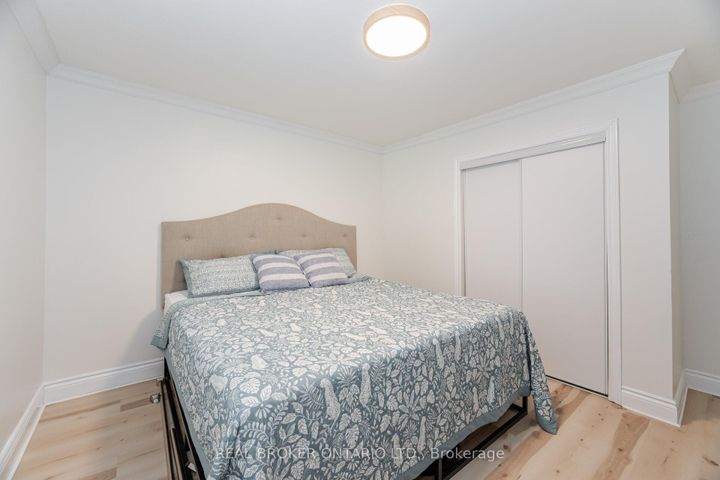 Photo 10 at 18 Adanac Drive, Cliffcrest, Toronto