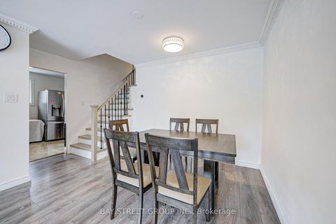 Photo 10 at 64 Rakewood Crescent, L'Amoreaux, Toronto