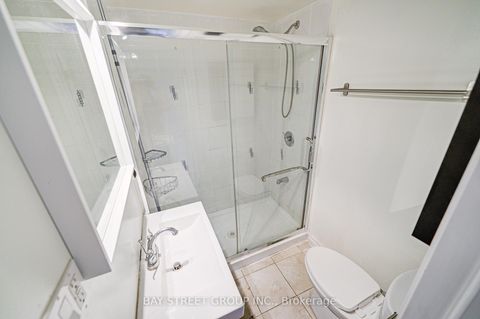 Photo 17 at 64 Rakewood Crescent, L'Amoreaux, Toronto