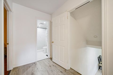 Photo 24 at 64 Rakewood Crescent, L'Amoreaux, Toronto