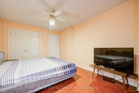 Photo 29 at 64 Rakewood Crescent, L'Amoreaux, Toronto