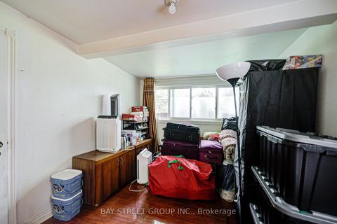 Photo 33 at 64 Rakewood Crescent, L'Amoreaux, Toronto