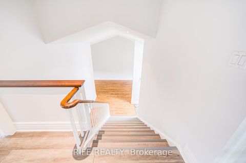 Photo 23 at 17 Bramble Drive, Don Mills, Toronto