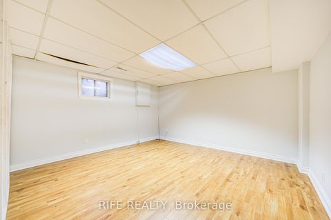Photo 41 at 17 Bramble Drive, Don Mills, Toronto