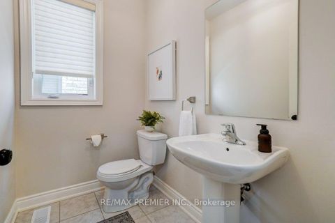 Photo 5 at 15 Kincardine Street, Kleinburg, Vaughan