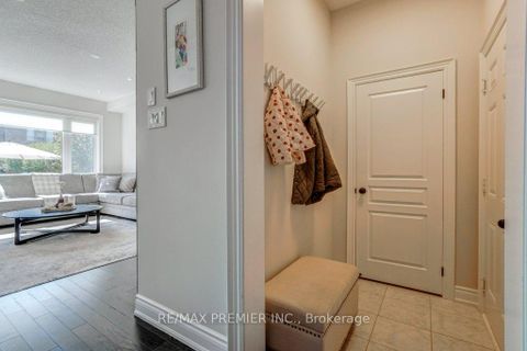 Photo 6 at 15 Kincardine Street, Kleinburg, Vaughan