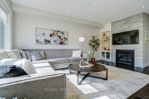 Photo 8 at 15 Kincardine Street, Kleinburg, Vaughan