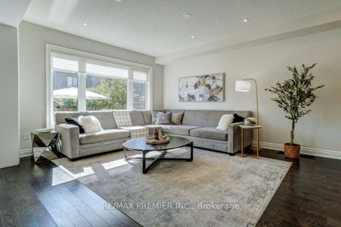 Photo 10 at 15 Kincardine Street, Kleinburg, Vaughan