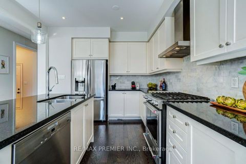 Photo 14 at 15 Kincardine Street, Kleinburg, Vaughan