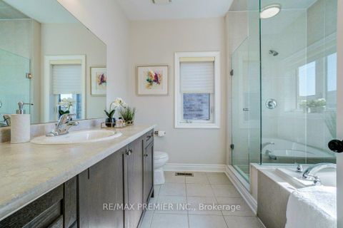 Photo 19 at 15 Kincardine Street, Kleinburg, Vaughan