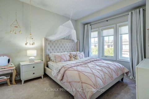 Photo 22 at 15 Kincardine Street, Kleinburg, Vaughan