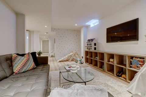 Photo 36 at 15 Kincardine Street, Kleinburg, Vaughan