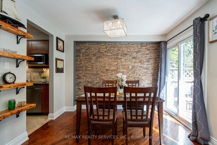 Photo 12 at 1160 Mccraney Street E, CP College Park, Oakville