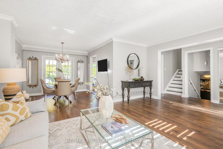 Photo 8 at 32 Sir Bedevere Place, Markham Village, Markham