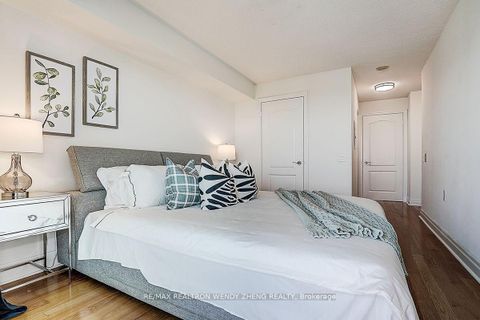 Photo 7 at 2702 - 21 Hillcrest Avenue, Willowdale East, Toronto